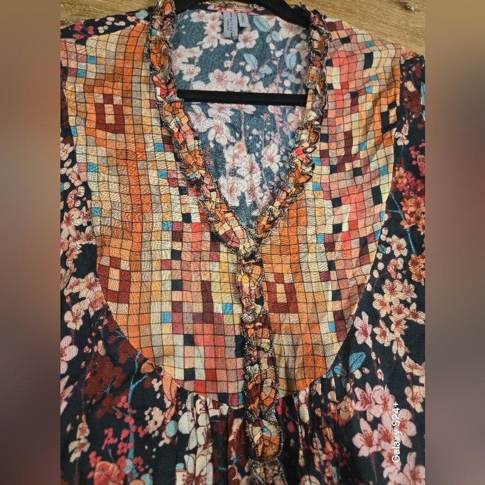 Chic Long Sleeve Floral Dress - Picture 7 of 8